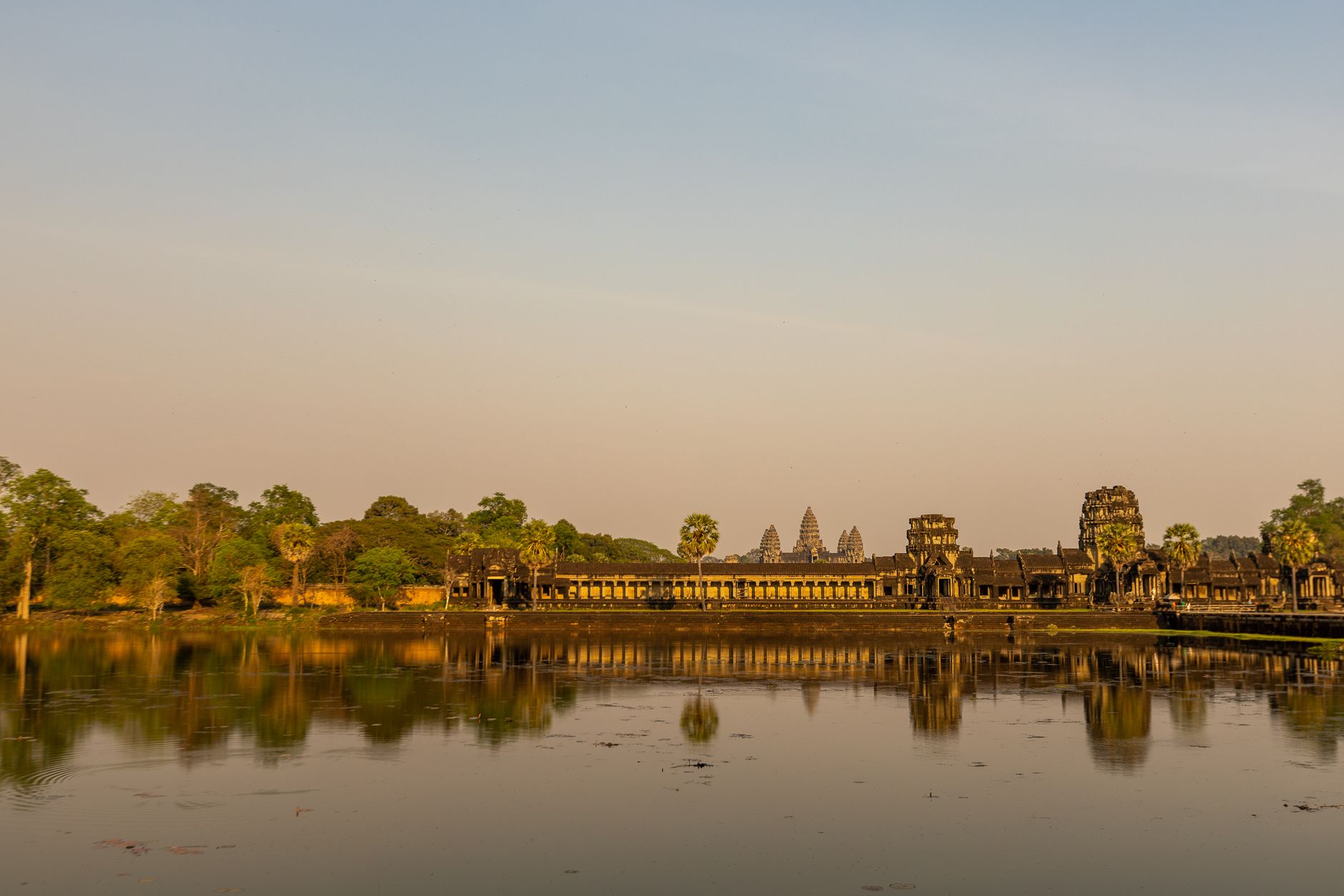 Lever de soleil à Angkor Wat : la merveille du Cambodge