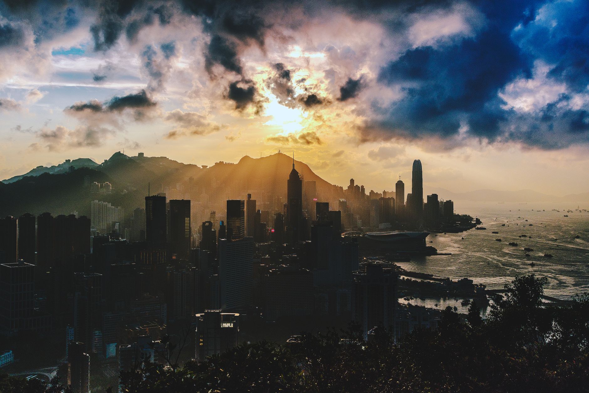 Victoria Peak au coucher du soleil : la vue ultime de Hong Kong