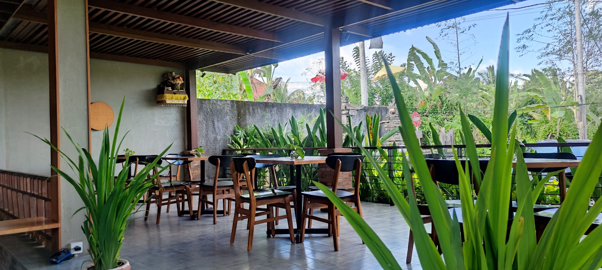 Ubud, Pasar Pagi — l'aube au marché des offrandes de Bali, avant que les touristes arrivent