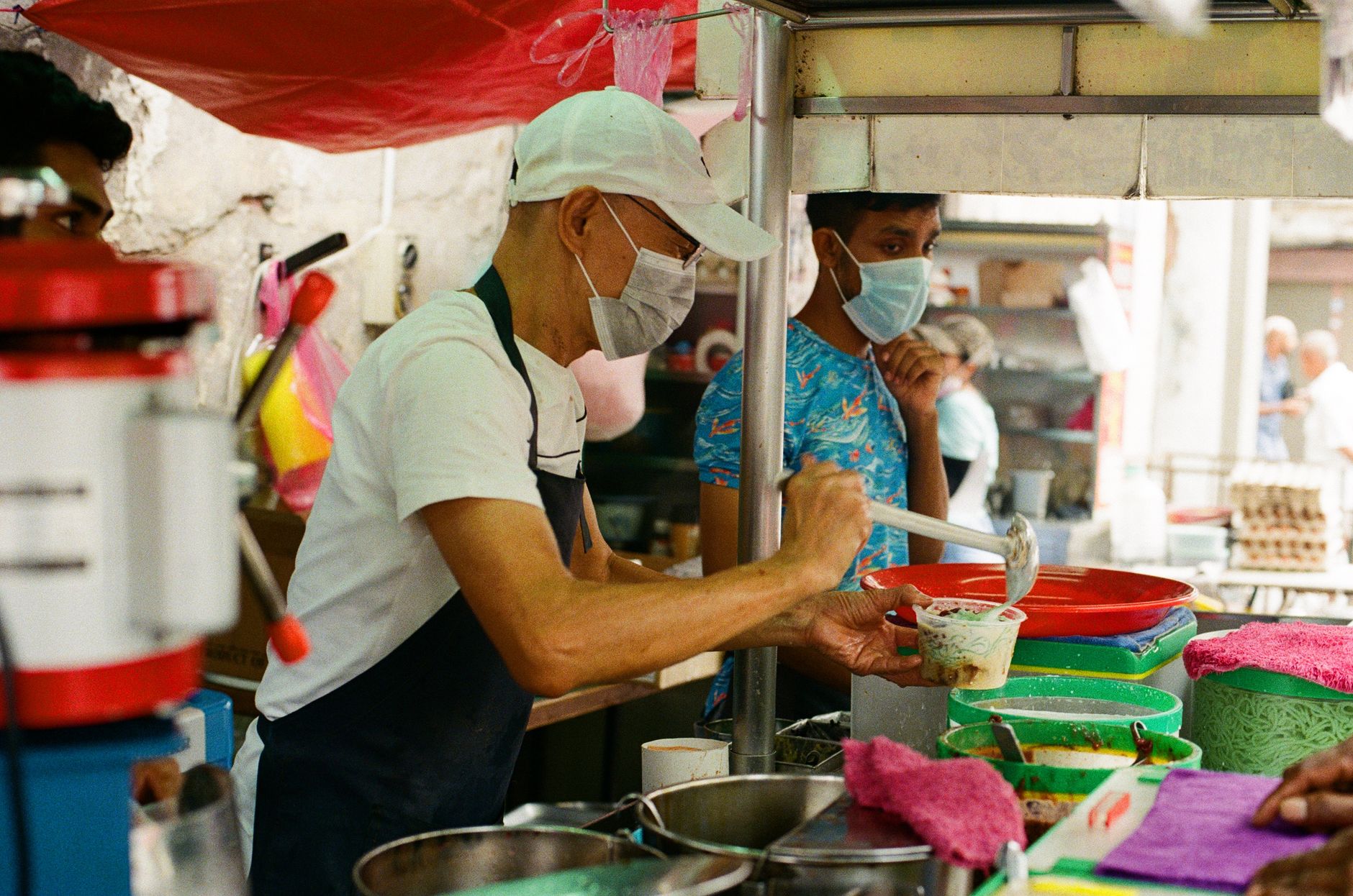 Penang à l'aube : carnet gourmand des hawkers de George Town