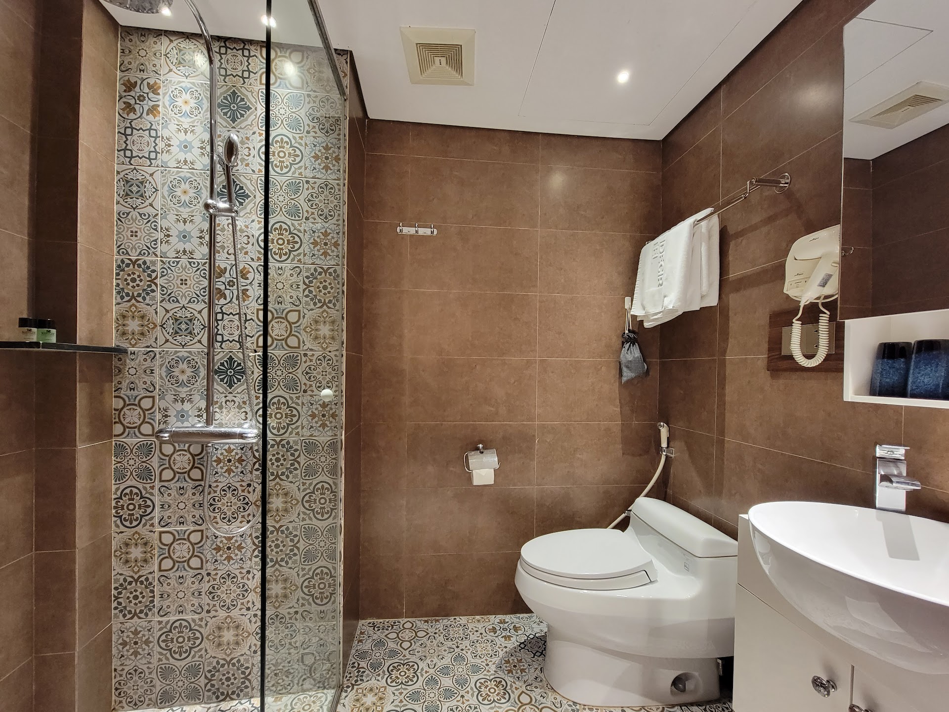 Fuji Hotel and Apartment Hoan Kiem