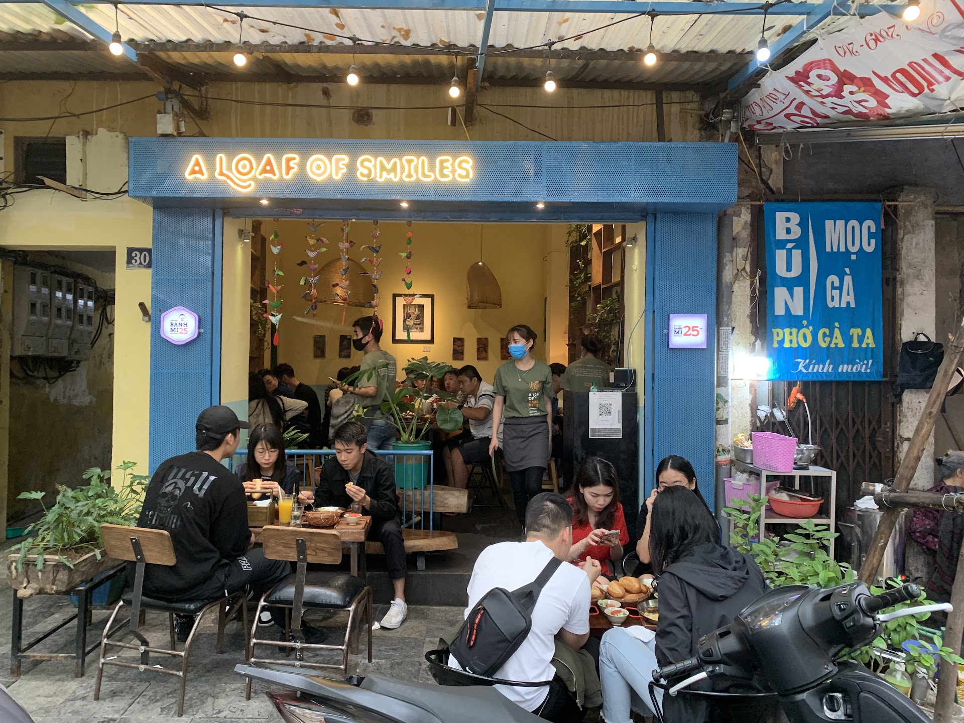 Hanoï, 6h du matin : dans les ruelles de Hang Be, le phở comme seul les locaux le savent
