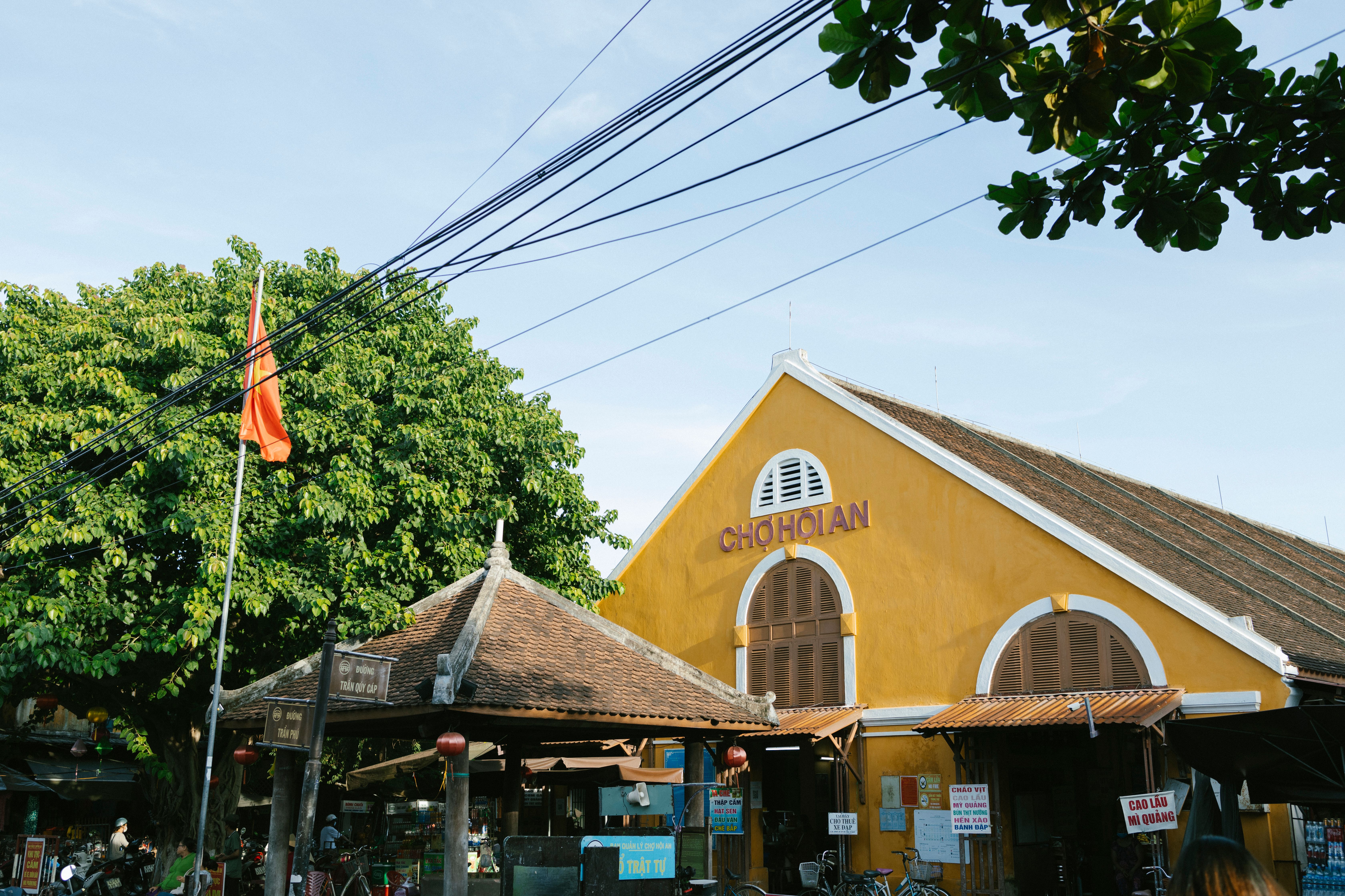 Le plat que seul Hội An sait faire : au cœur du marché avant l'aube