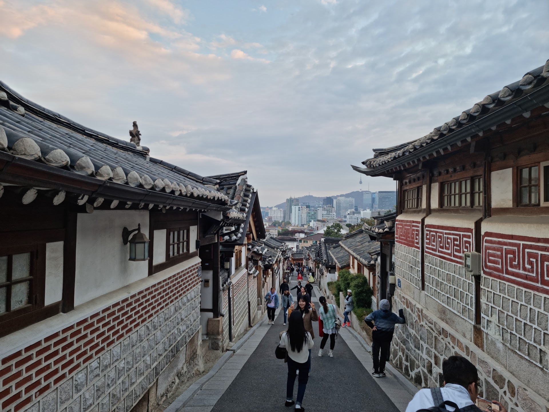 Bukchon Hanok : voyage au cœur du Séoul traditionnel