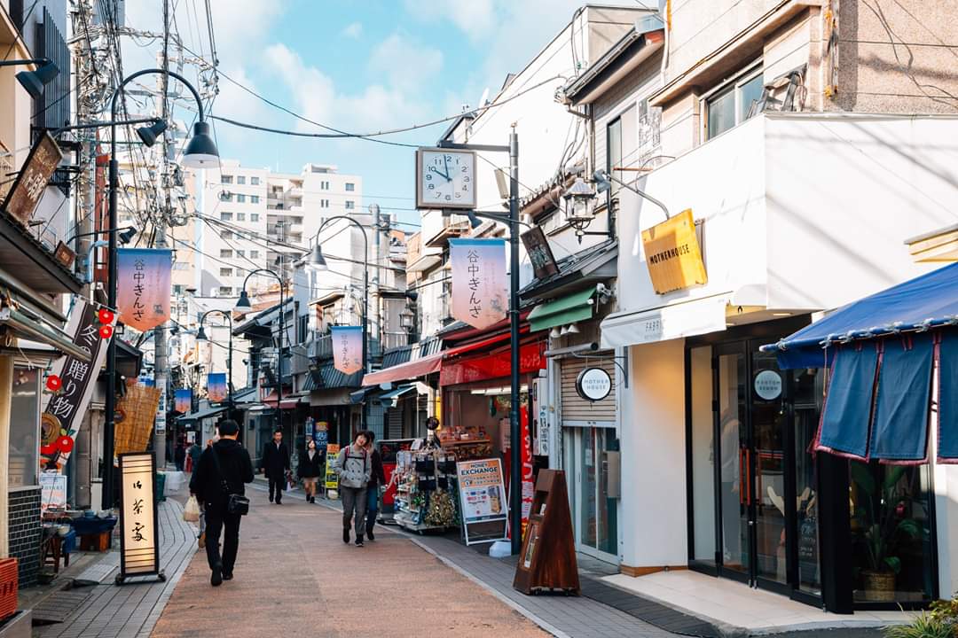 L'adresse que les Tokyoïtes gardent pour eux : Yanaka Ginza au petit matin