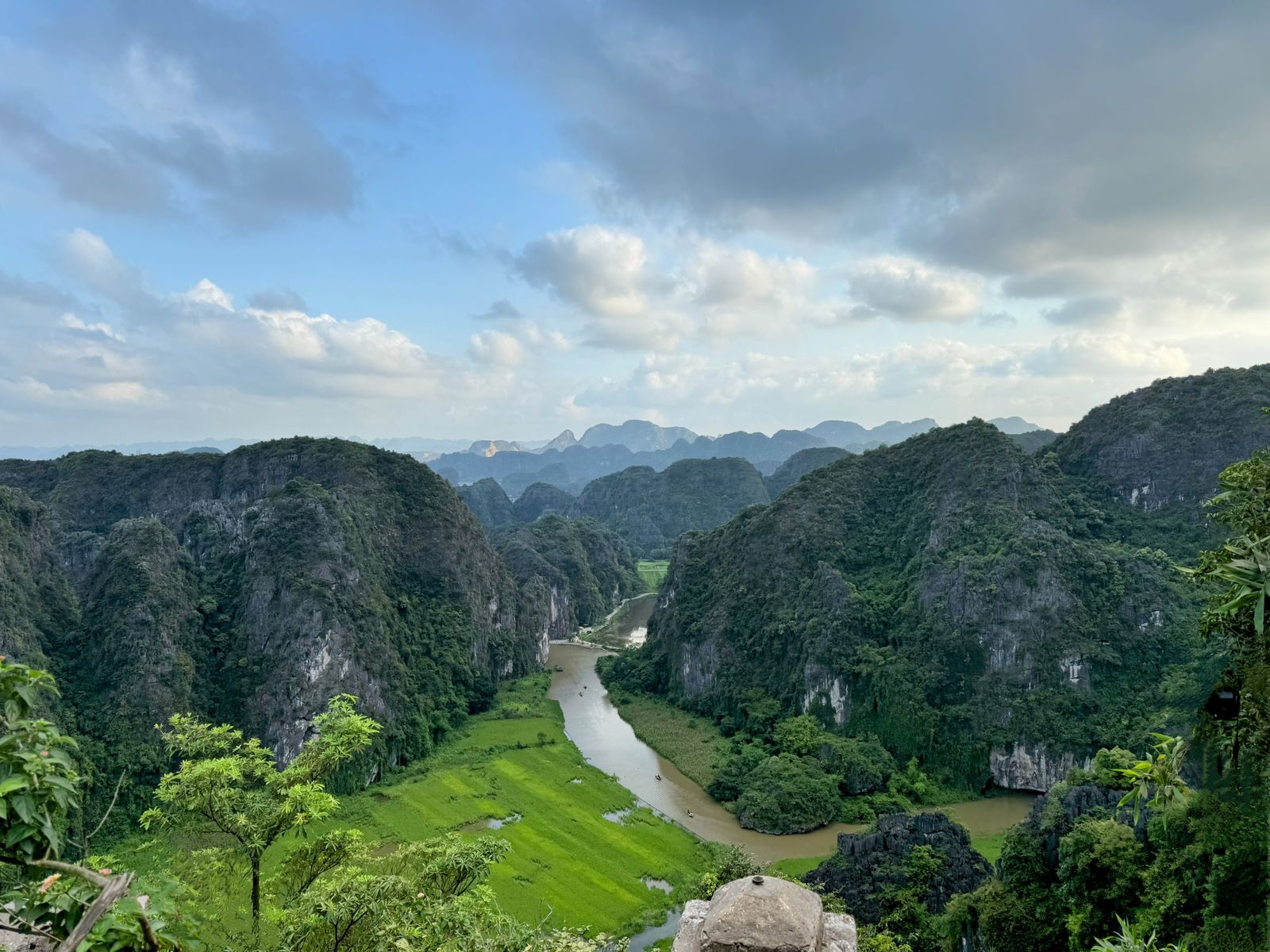 Fuji Hotel and Apartment Hoan Kiem